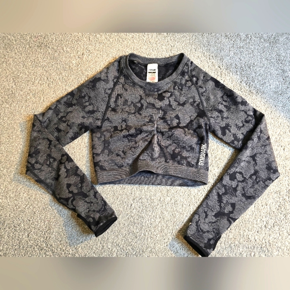 Gymshark Black Grey Longsleeve Crop Gym Athletic Medium
